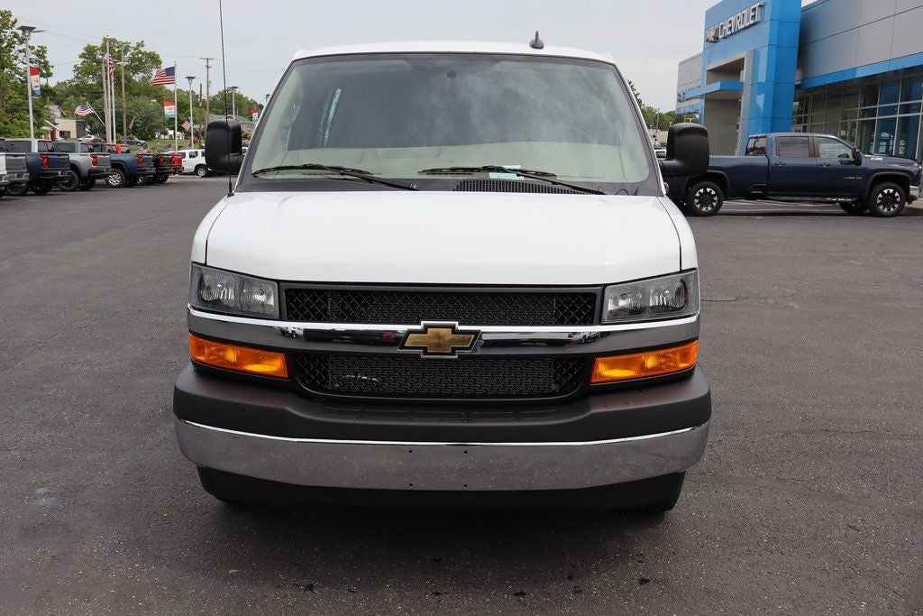 2025 Chevrolet Express 3500 Work Van Cargo