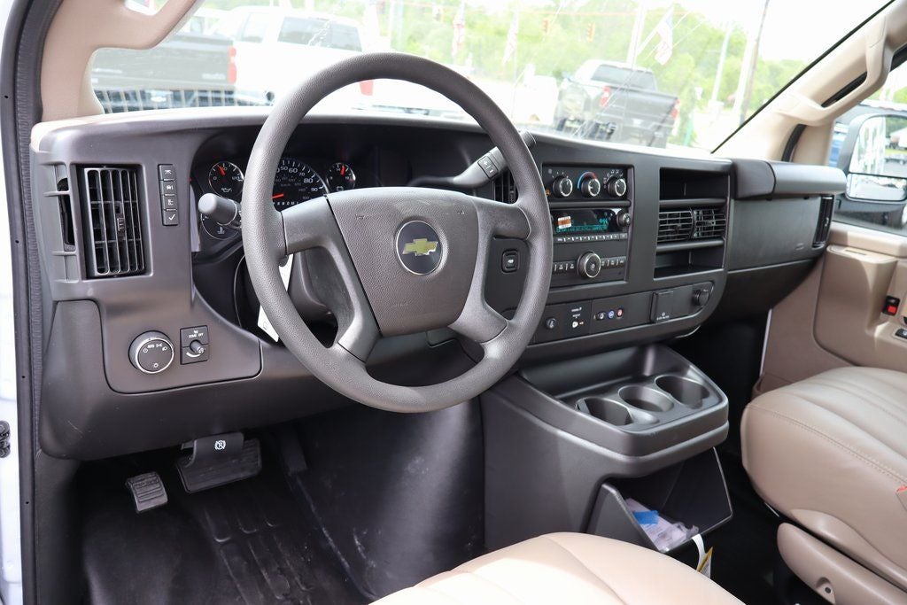 2025 Chevrolet Express 3500 Work Van Cargo