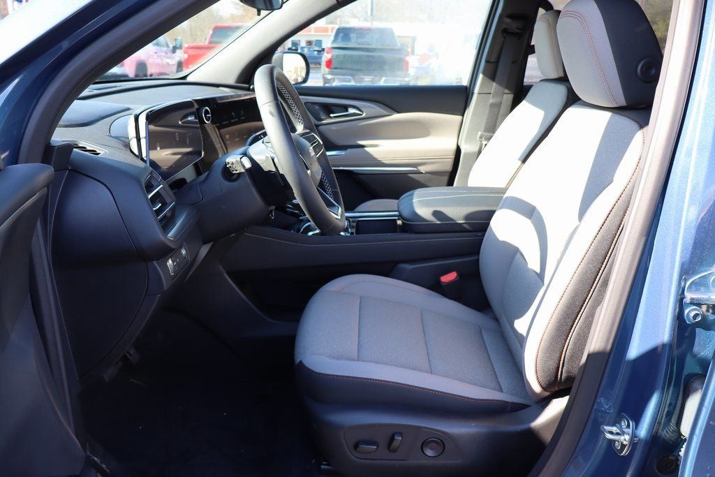 2025 Chevrolet Traverse LT 1LT