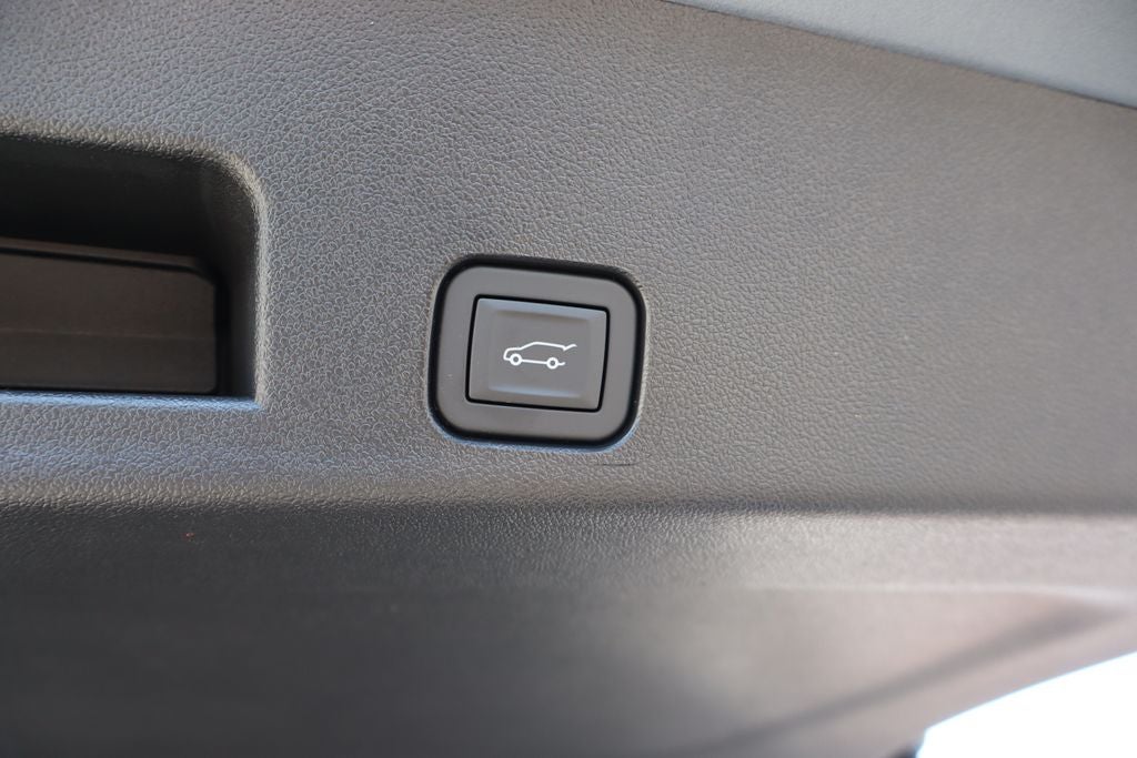 2027 Chevrolet Traverse LT 2LT