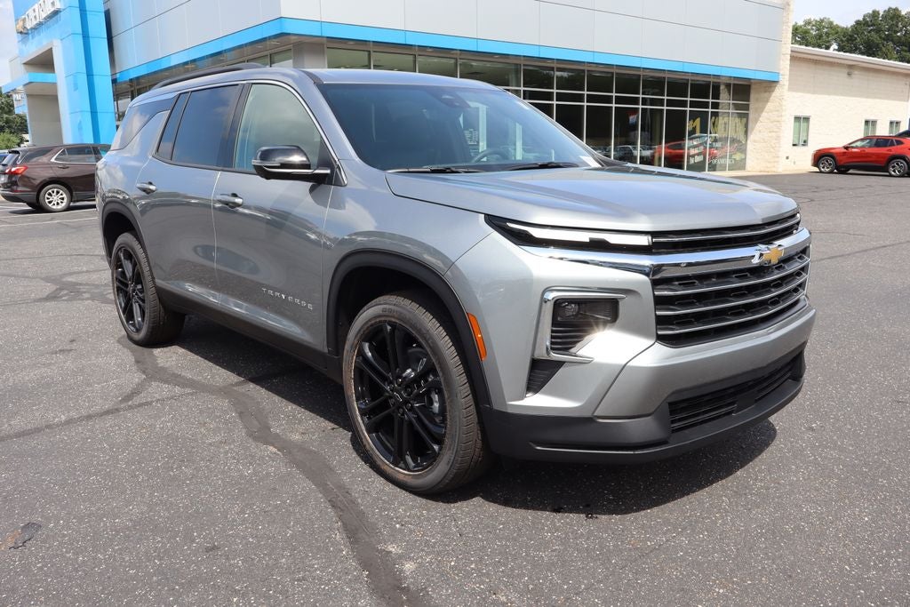 2027 Chevrolet Traverse LT 2LT