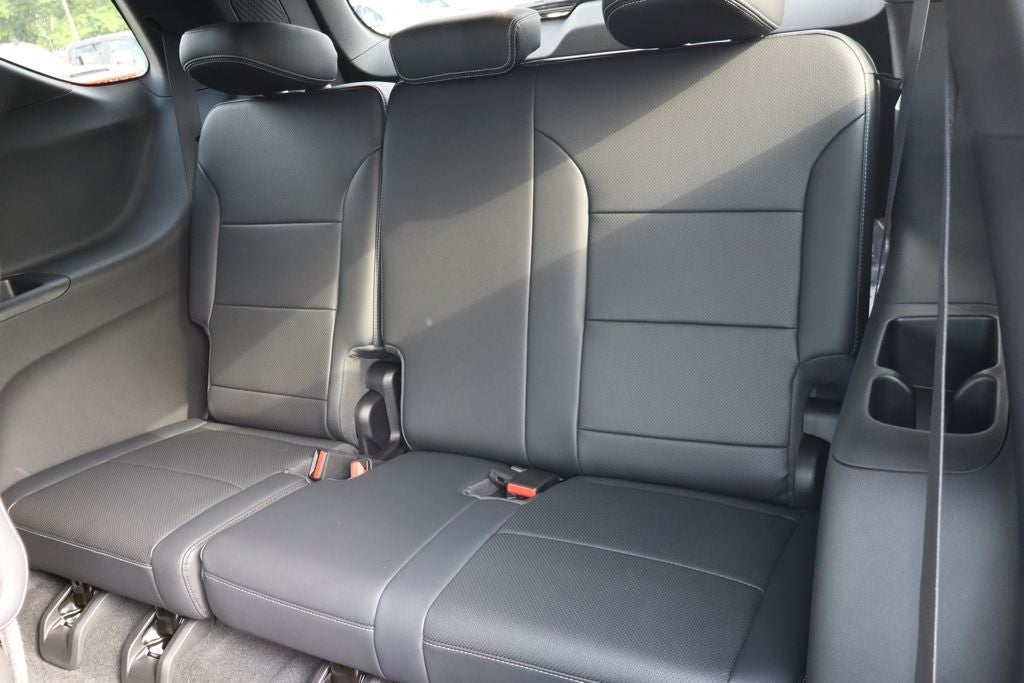 2027 Chevrolet Traverse LT 2LT