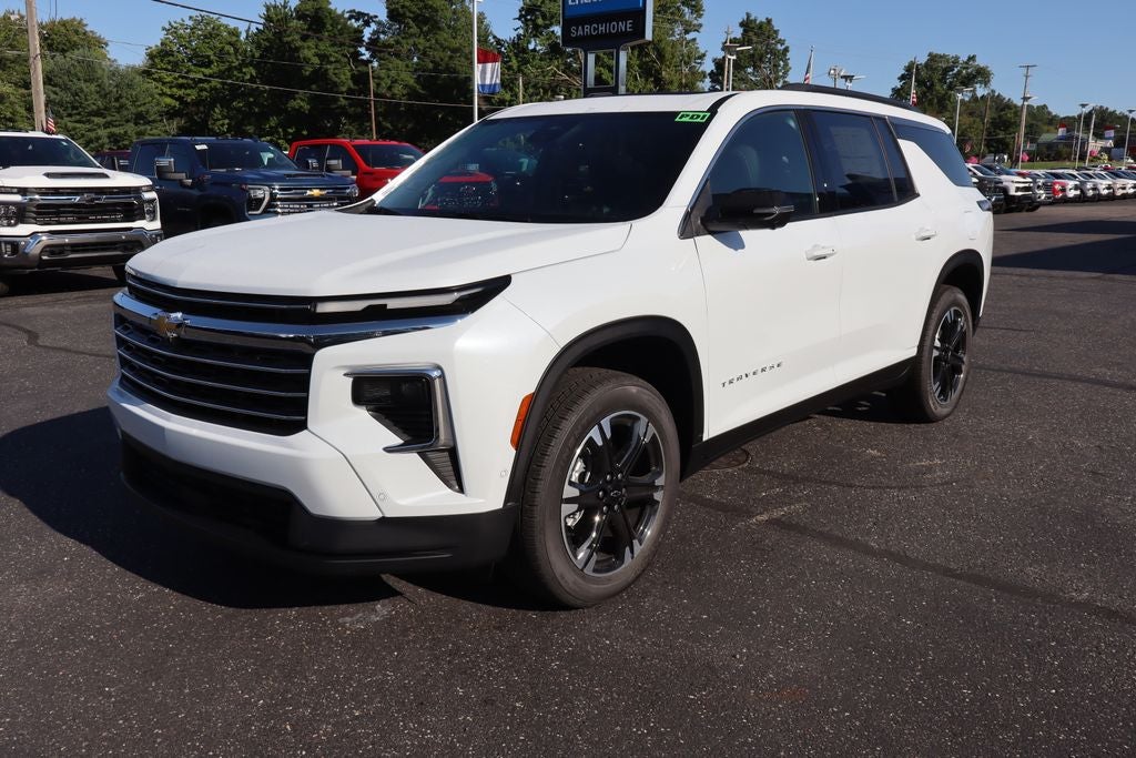 2027 Chevrolet Traverse LT 2LT