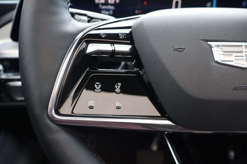 2024 Cadillac LYRIQ Sport