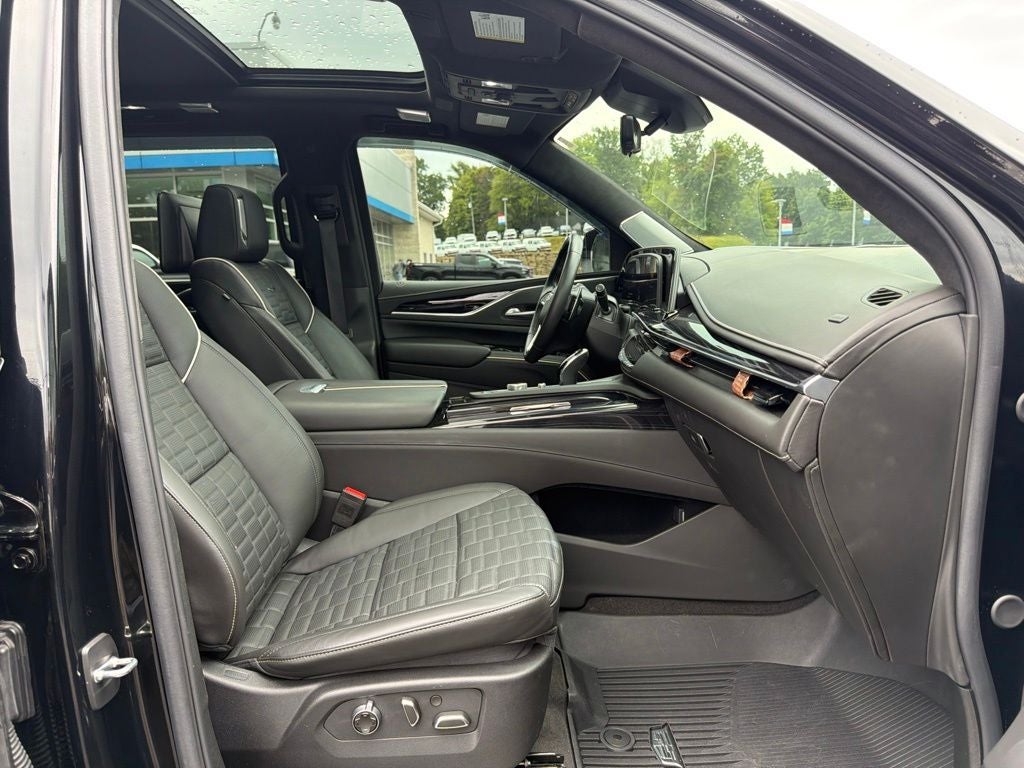2024 Cadillac Escalade V-Series
