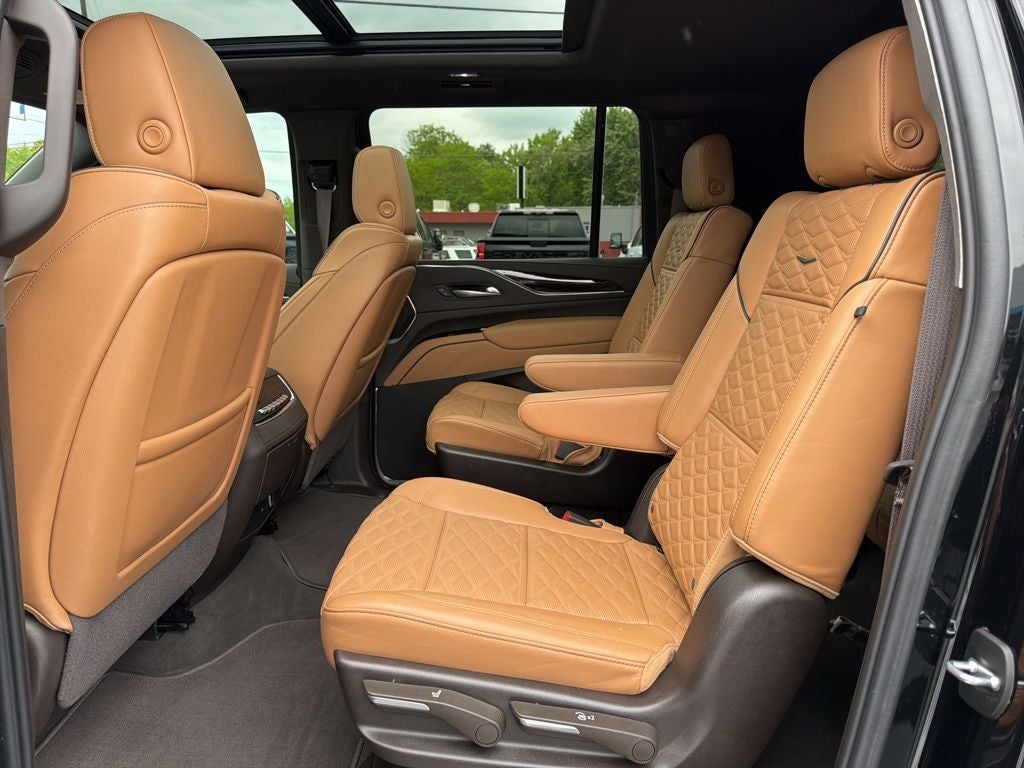 2024 Cadillac Escalade ESV Sport