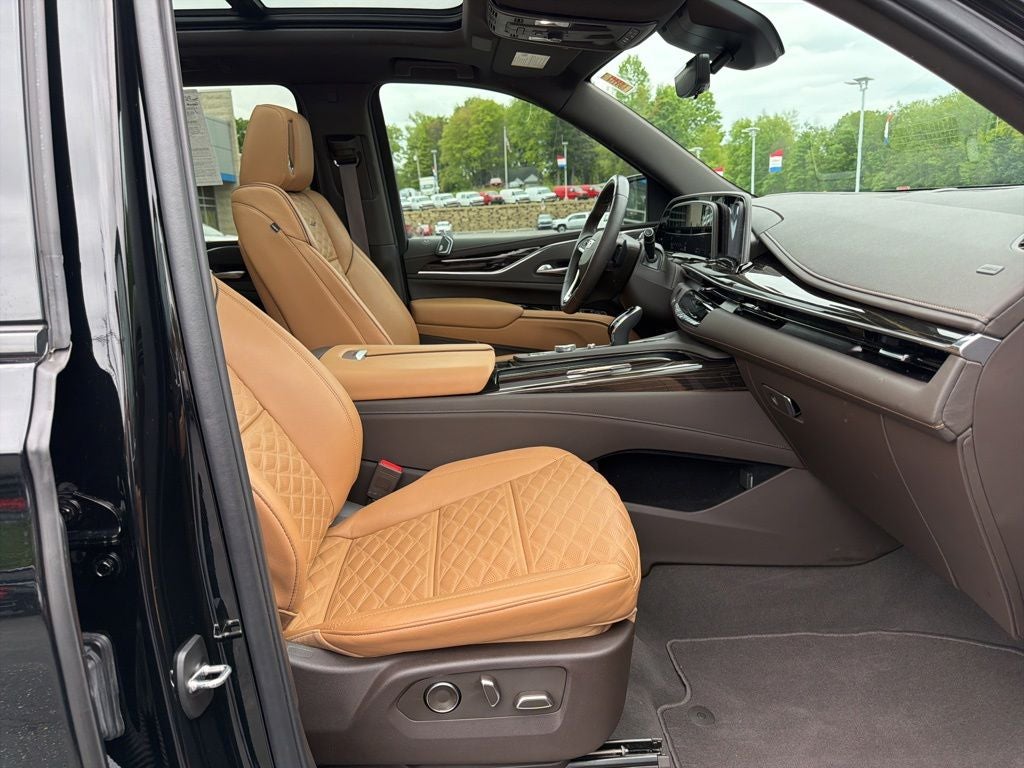 2024 Cadillac Escalade ESV Sport