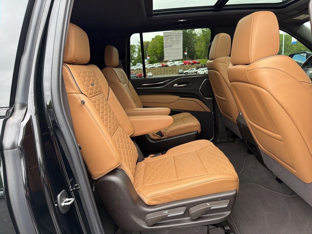 2024 Cadillac Escalade ESV Sport
