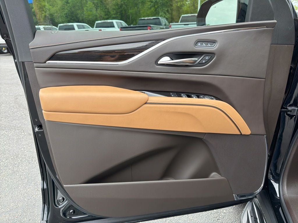2024 Cadillac Escalade ESV Sport