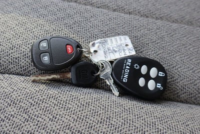 2026 Chevrolet Express 3500 Work Van w/ Reading Aluminum Roof Service Body Cutaway