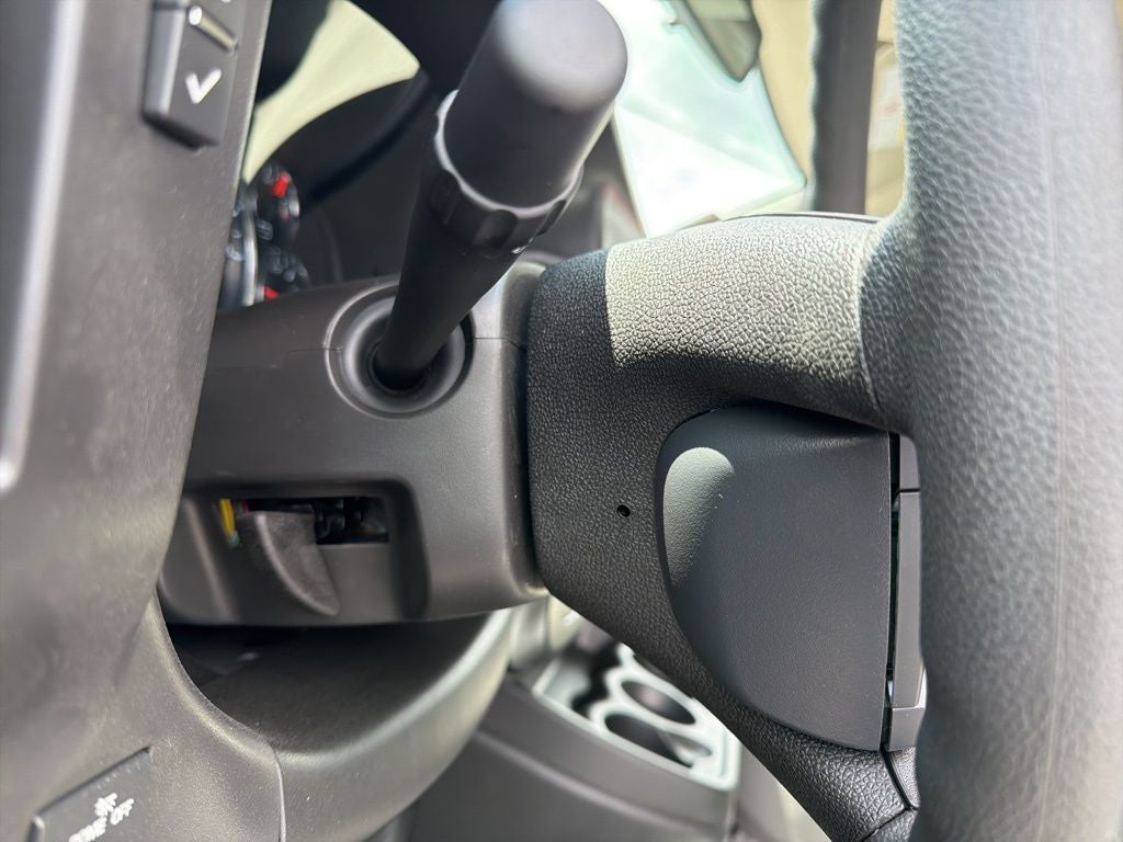 2026 Chevrolet Express 3500 Work Van 11' Reading Enclosed Service Body w/Latch-Matic