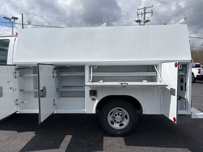 2026 Chevrolet Express 3500 Work Van 11' Reading Enclosed Service Body w/Latch-Matic