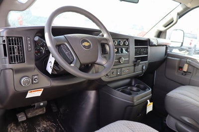 2026 Chevrolet Express 3500 Work Van w/ Reading Enclosed Service Body Cutaway