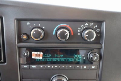 2026 Chevrolet Express 3500 Work Van w/ Reading Enclosed Service Body Cutaway