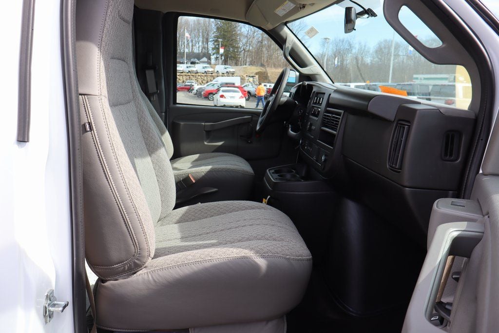 2026 Chevrolet Express 3500 Work Van w/ Reading Enclosed Service Body Cutaway