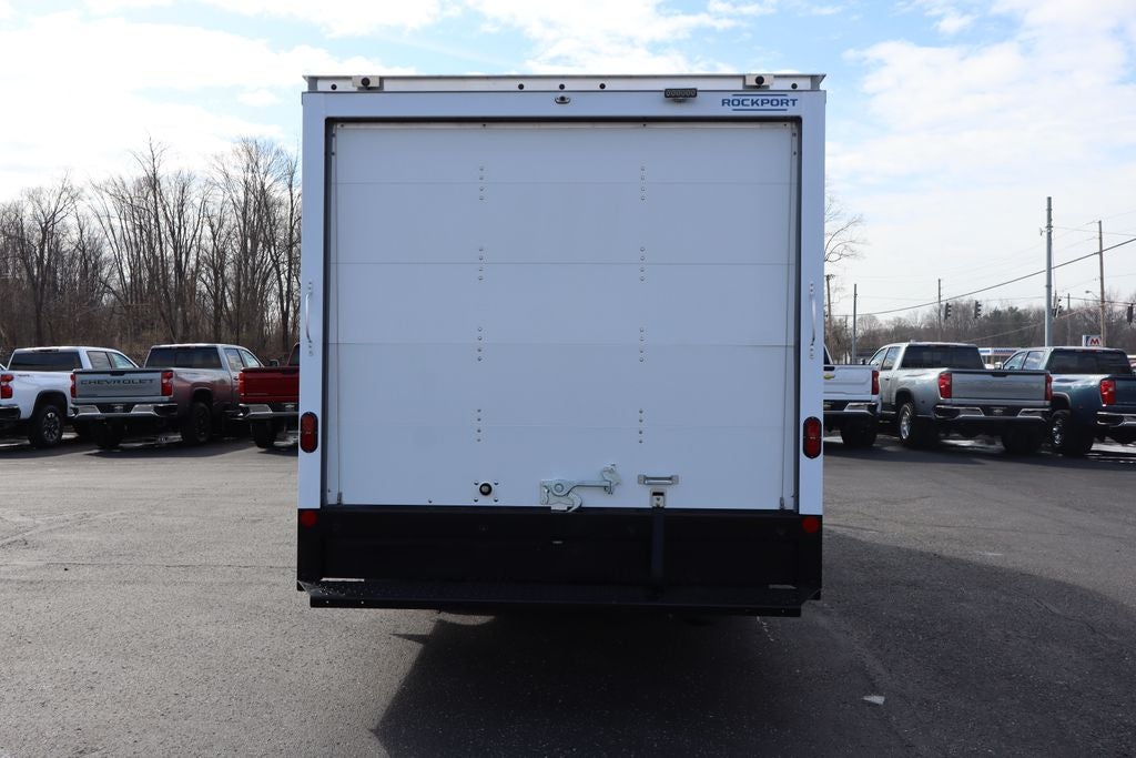 2026 Chevrolet Express 3500 Work Van w/ 16' Rockport FedEx-spec Box Van Cutaway
