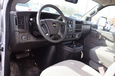 2026 Chevrolet Express 3500 Work Van w/ 16' Rockport FedEx-spec Box Van Cutaway