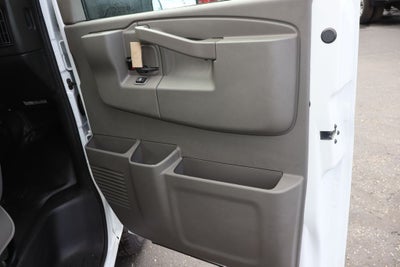 2026 Chevrolet Express 3500 Work Van w/ 16' Rockport FedEx-spec Box Van Cutaway