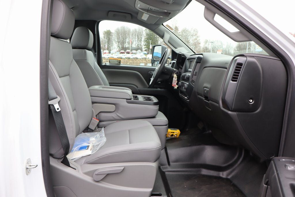2024 Chevrolet Silverado 5500HD Medium Duty Work Truck WT DRW W/ Starlifter Dumping Skate Body