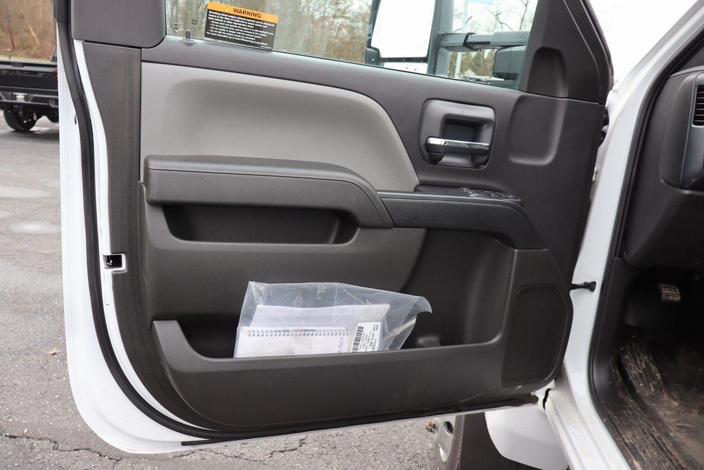 2024 Chevrolet Silverado 5500HD Medium Duty Work Truck WT DRW W/ Starlifter Dumping Skate Body