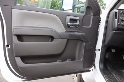 2024 Chevrolet Silverado 5500HD Medium Duty Work Truck DRW w/ 11' Reading Classic II Aluminum Service Body