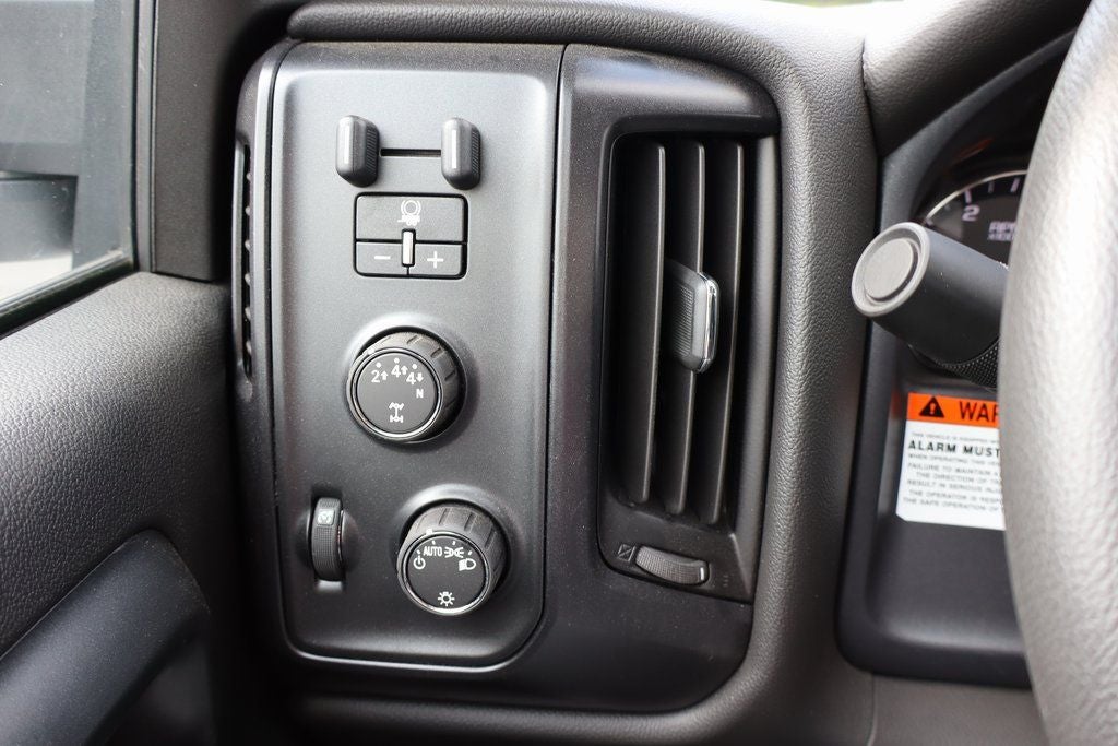 2024 Chevrolet Silverado 5500HD Medium Duty Work Truck DRW w/ 11' Reading Classic II Aluminum Service Body