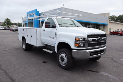 2024 Chevrolet Silverado 5500HD Medium Duty Work Truck w/ 11' Reading Aluminum Service Body