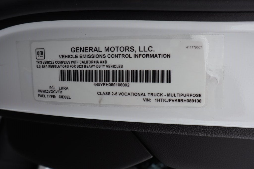 2024 Chevrolet Silverado 5500HD Medium Duty Work Truck w/ 11' Reading Aluminum Service Body