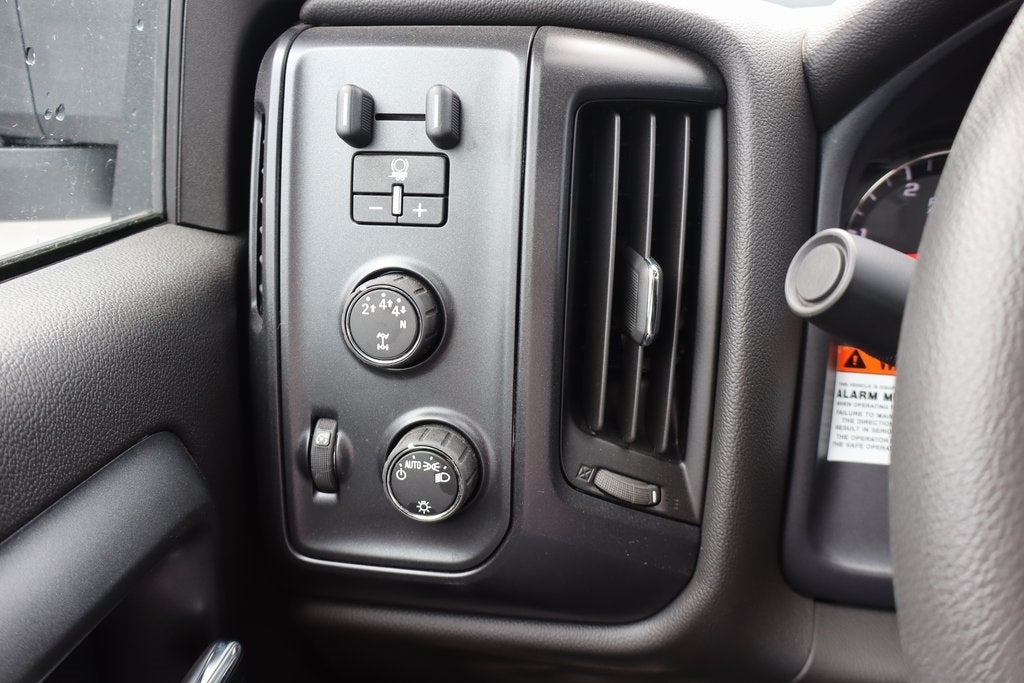 2024 Chevrolet Silverado 5500HD Medium Duty Work Truck w/ 11' Reading Aluminum Service Body