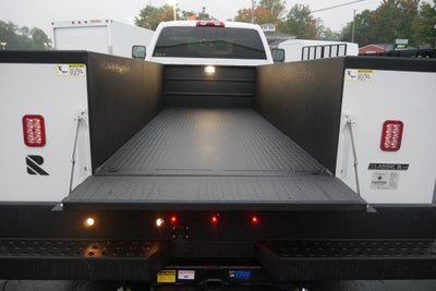 2024 Chevrolet Silverado 5500HD Medium Duty Work Truck w/ 11' Aluminum Latchmatic Service Body