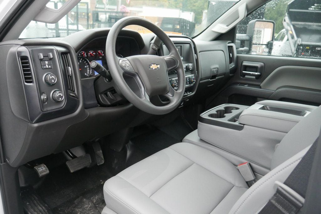 2024 Chevrolet Silverado 5500HD Medium Duty Work Truck w/ 11' Aluminum Latchmatic Service Body