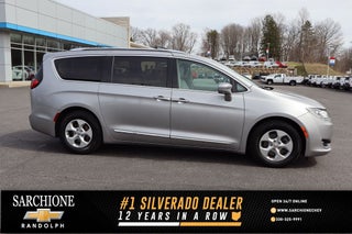 2017 Chrysler Pacifica Touring L Plus