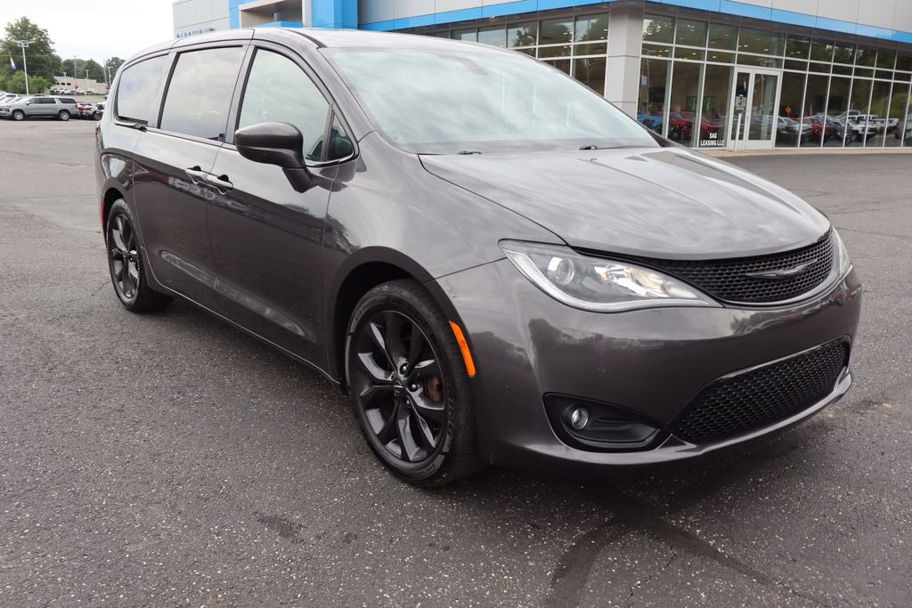 2018 Chrysler Pacifica Touring Plus