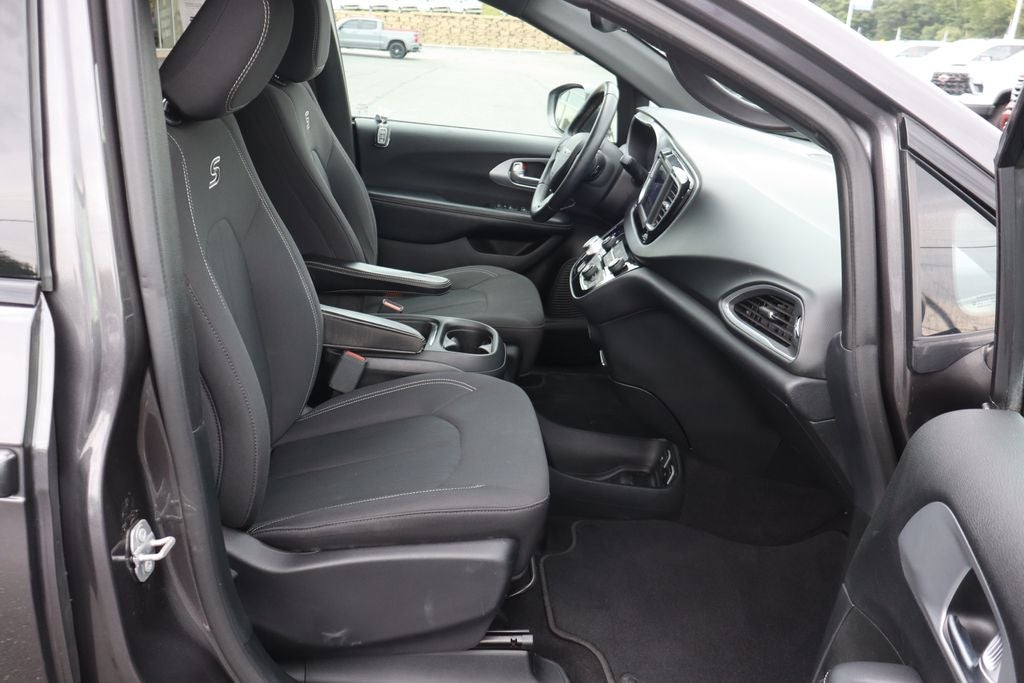 2018 Chrysler Pacifica Touring Plus