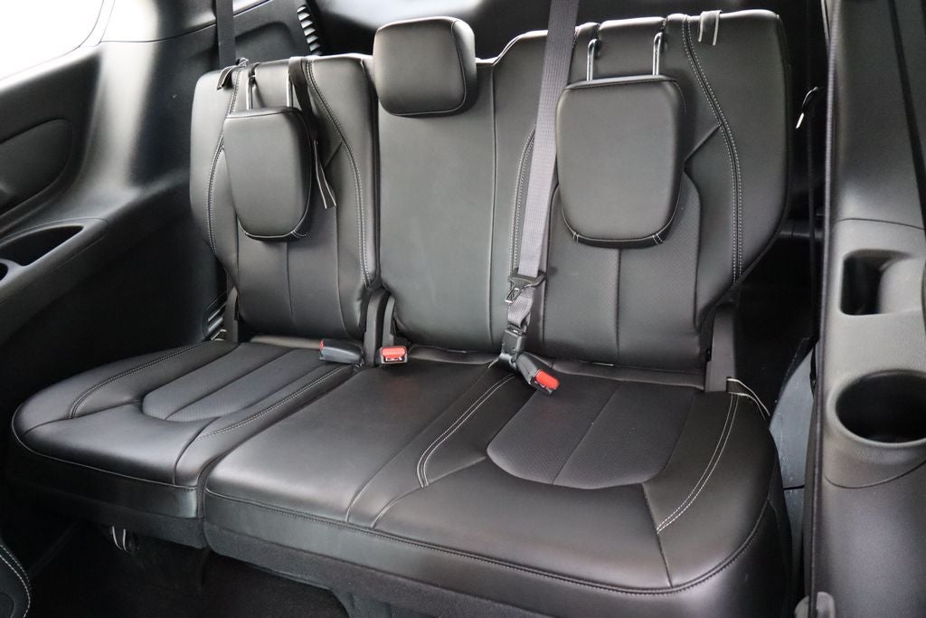 2025 Chrysler Pacifica Hybrid Select