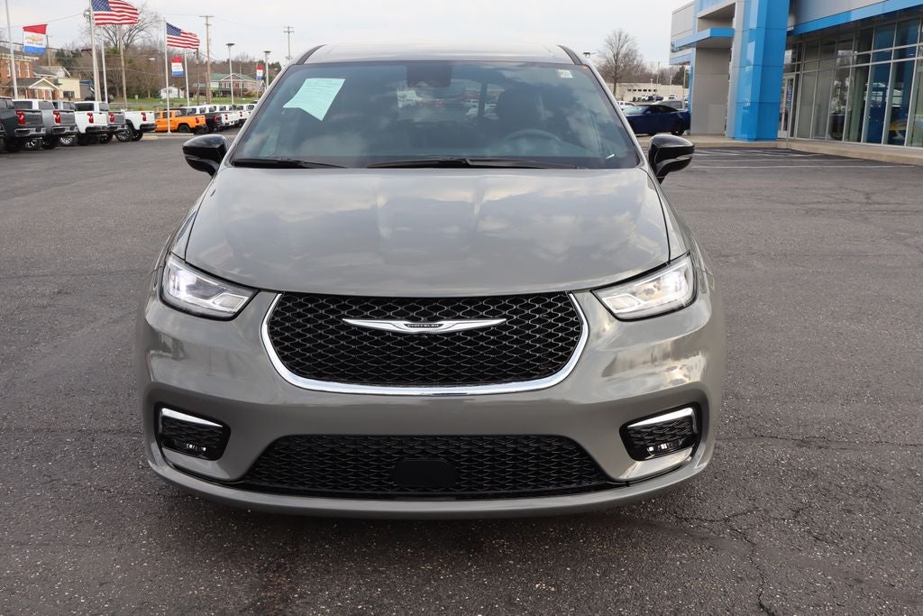 2025 Chrysler Pacifica Hybrid Select