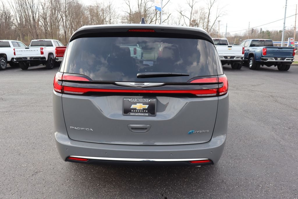 2025 Chrysler Pacifica Hybrid Select
