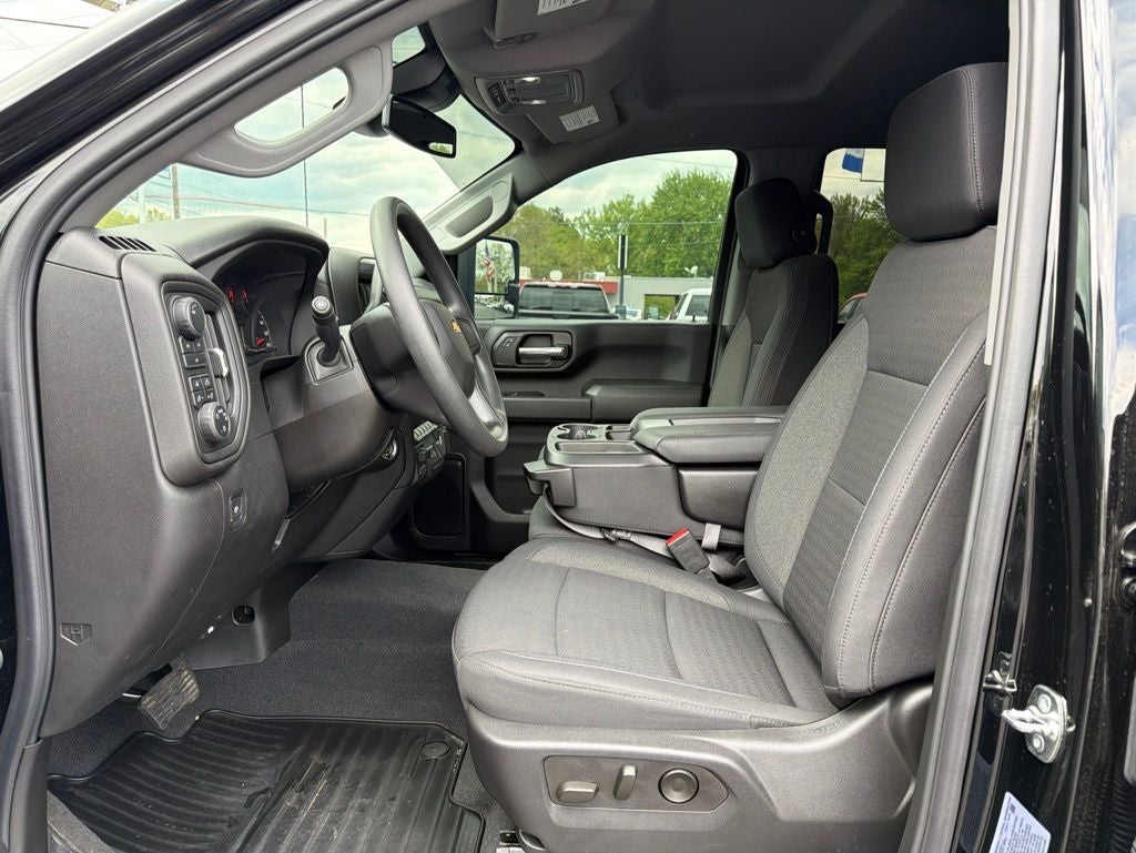 2025 Chevrolet Silverado 2500HD Custom