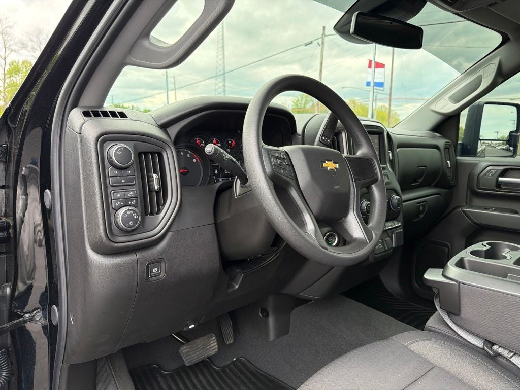 2025 Chevrolet Silverado 2500HD Custom