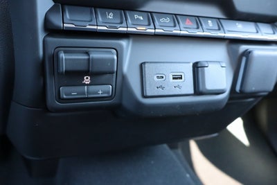 2026 Chevrolet Silverado 2500HD Custom