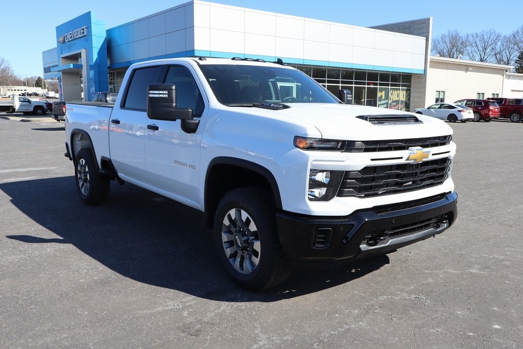 2026 Chevrolet Silverado 2500HD Custom