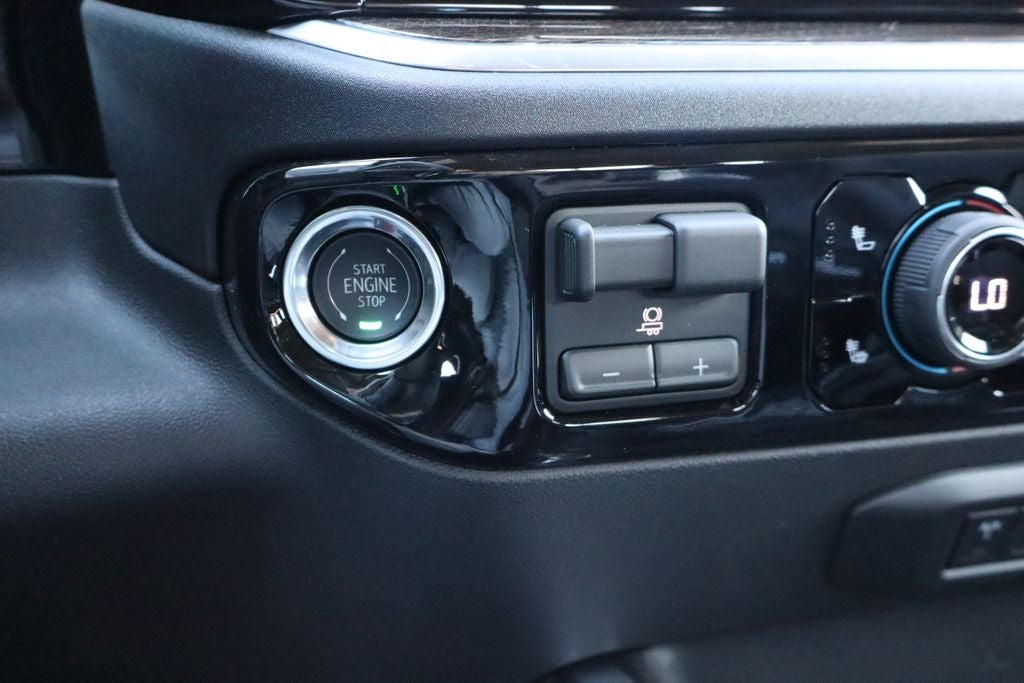 2026 Chevrolet Silverado 2500HD LT Black Widow Edition