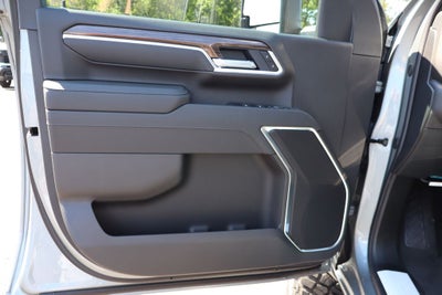 2026 Chevrolet Silverado 2500HD LT Black Widow Edition