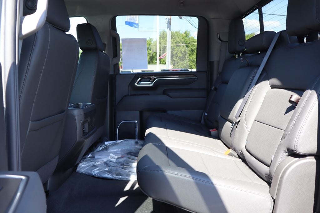 2026 Chevrolet Silverado 2500HD LT Black Widow Edition