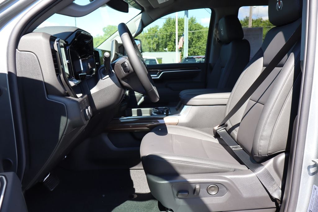 2026 Chevrolet Silverado 2500HD LT Black Widow Edition