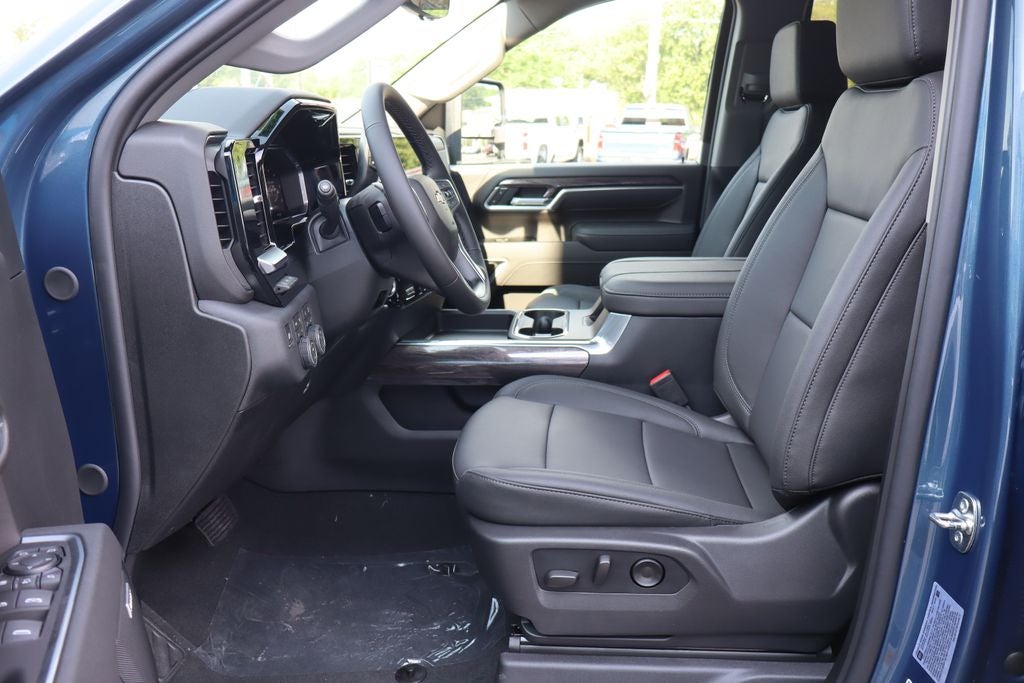 2026 Chevrolet Silverado 3500HD LTZ