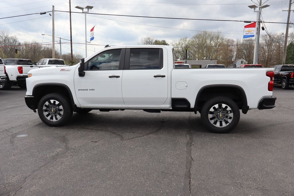 2024 Chevrolet Silverado 2500HD Custom