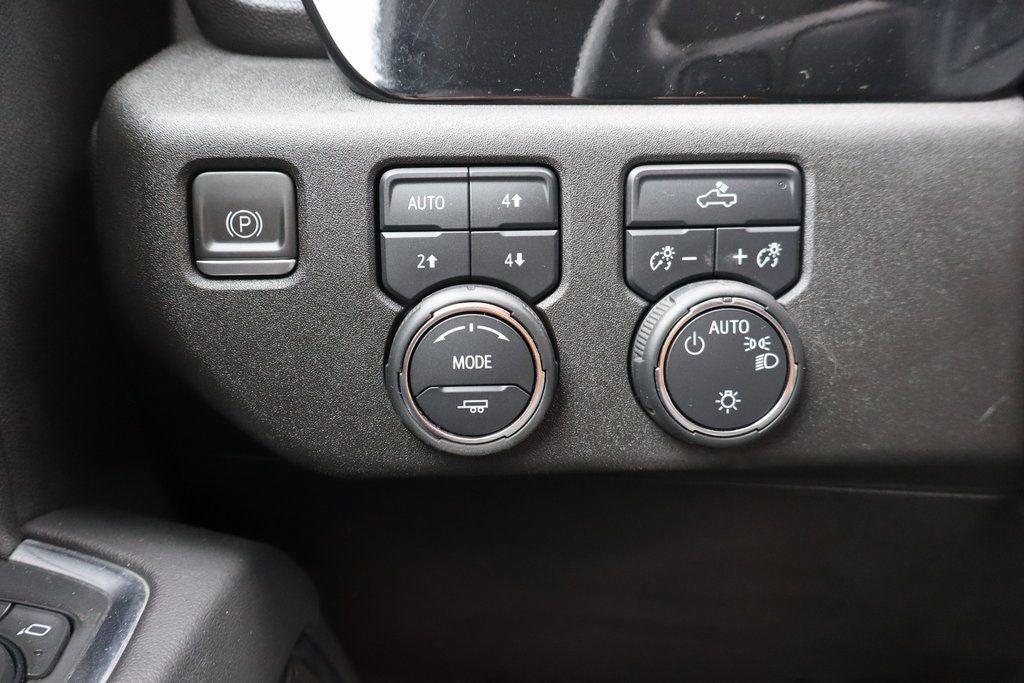 2023 Chevrolet Silverado 1500 LT LT1