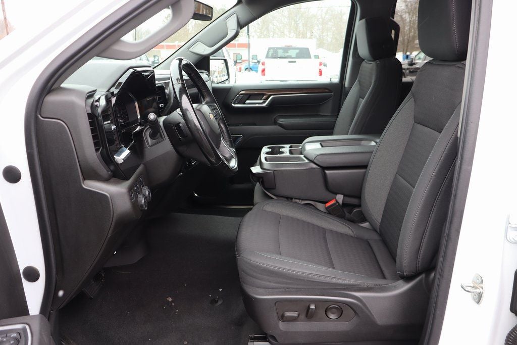 2023 Chevrolet Silverado 1500 LT LT1