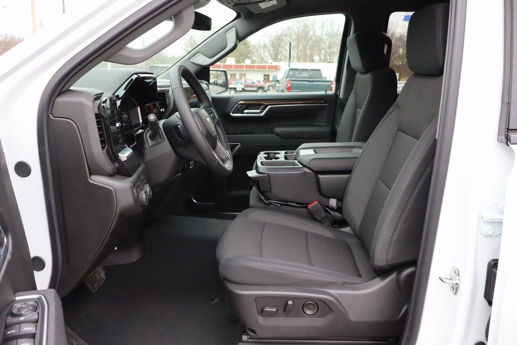 2026 Chevrolet Silverado 1500 LT LT1